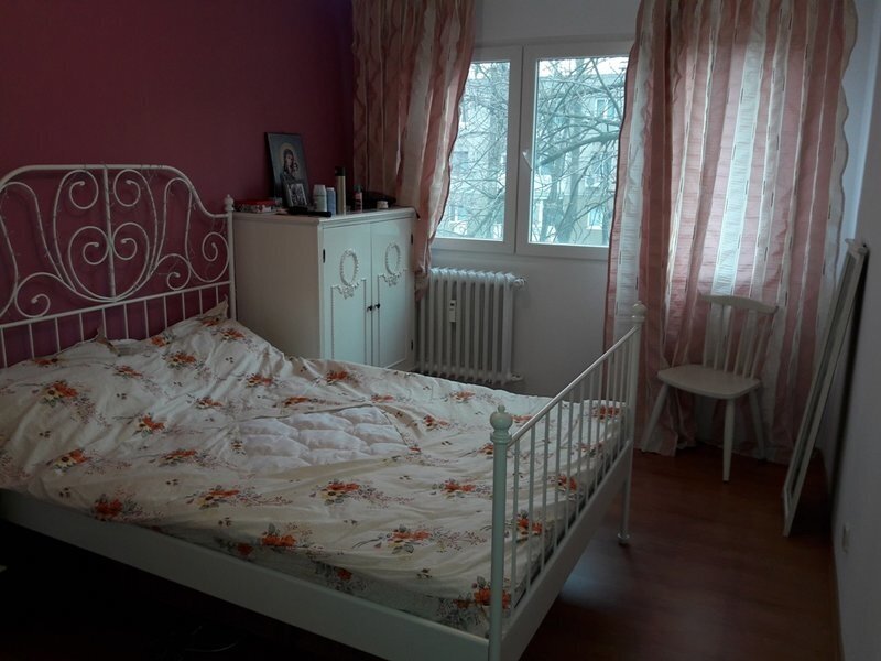 Vand pat fier Ikea 160 x 200 cm plus saltea, Bucuresti, sector 6